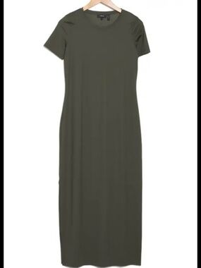 THEORY
Cherryal Travel Maxi Dress In Spanish Green